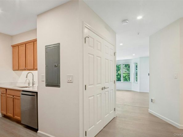 314 Sutton Drive 314, Mount Kisco NY 10549