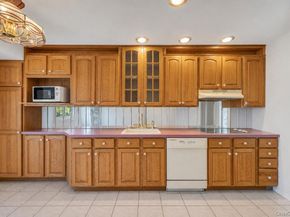 1827 Roberta Lane, Merrick NY 11566
