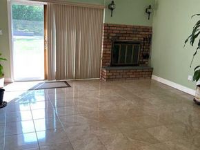 11 Darien Place, East Northport NY 11731