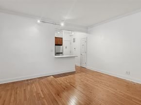 4489 Broadway 2D, New York (Manhattan) NY 10040
