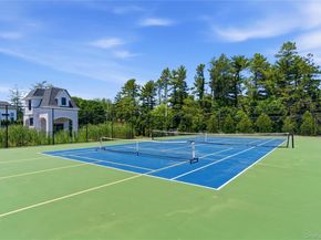 102 Three Ponds Lane E, Woodbury NY 11797