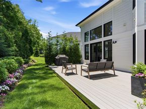 102 Three Ponds Lane E, Woodbury NY 11797