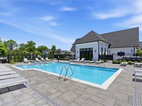 102 Three Ponds Lane E, Woodbury NY 11797
