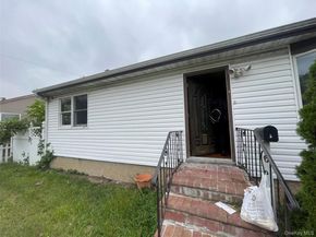 3 Surrey Drive, Amityville NY 11701