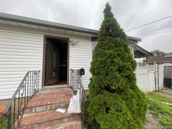 3 Surrey Drive, Amityville NY 11701