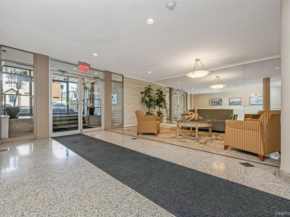600 Shore Road 6K, Long Beach NY 11561