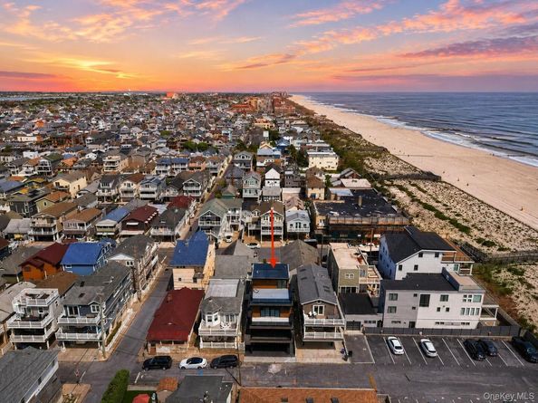 18 New Hampshire Street, Long Beach NY 11561