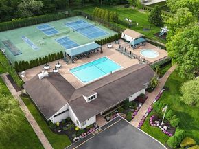 79 S Pond Lane, Smithtown NY 11787
