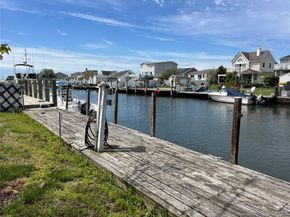 84 Boylan Lane, Blue Point NY 11715