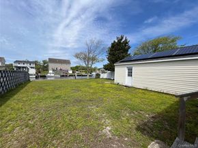 84 Boylan Lane, Blue Point NY 11715