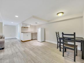 83 E End Avenue, Hicksville NY 11801