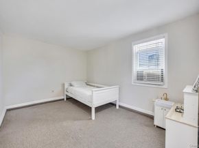 83 E End Avenue, Hicksville NY 11801