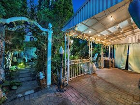 31 Roosevelt Avenue, Hicksville NY 11801