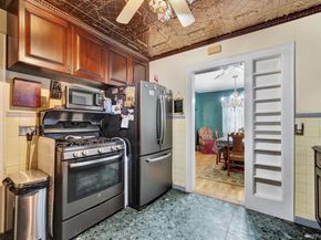 31 Roosevelt Avenue, Hicksville NY 11801
