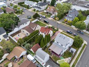 31 Roosevelt Avenue, Hicksville NY 11801