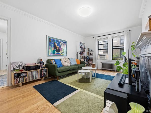 148-09 Northern Boulevard 3B, Flushing NY 11354