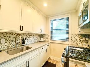17-76 166 Street Fl2, Whitestone NY 11357