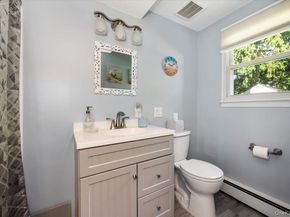 12 Northern Parkway E, Plainview NY 11803