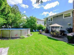 12 Northern Parkway E, Plainview NY 11803