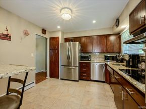 12 Northern Parkway E, Plainview NY 11803