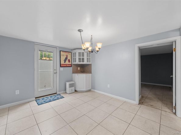 12 Donna Lane, Commack NY 11725