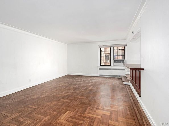 35 Parkview Avenue 3F, Bronxville NY 10708