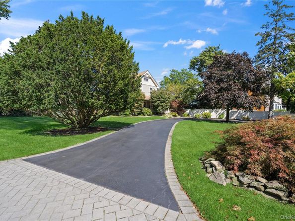 52 Marvin Lane, Islip NY 11751