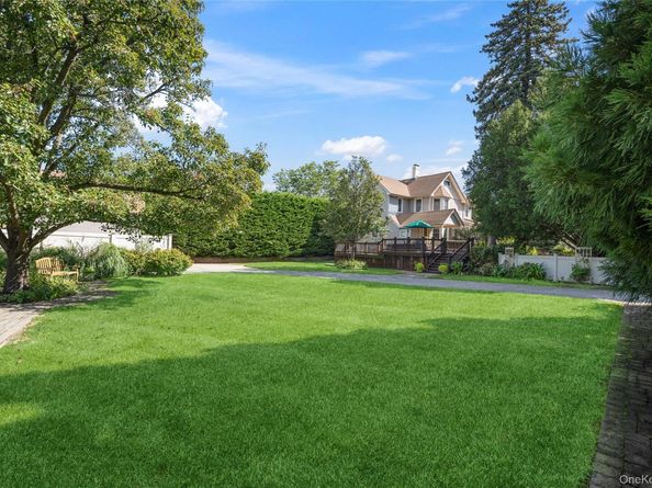 52 Marvin Lane, Islip NY 11751