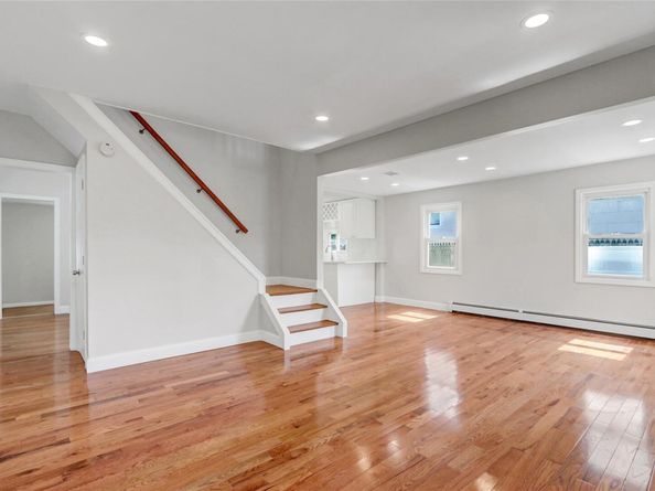 300 Prairie Drive, North Babylon NY 11703