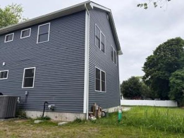214 Forest Rd, Mastic Beach NY 11951
