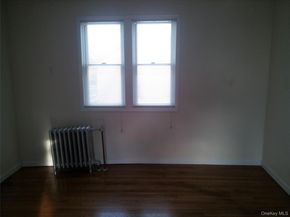 148-11 10th Avenue, Whitestone NY 11357