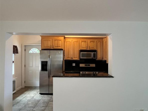 148-11 10th Avenue, Whitestone NY 11357