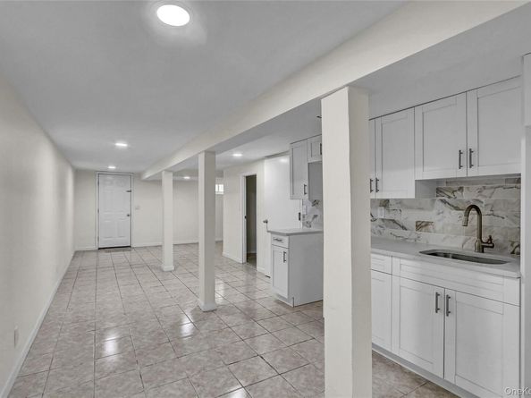 58-60 78th Avenue, Glendale NY 11385