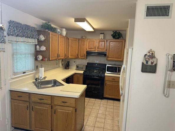 61 Primrose Lane 61, North Babylon NY 11703