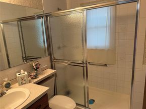 61 Primrose Lane 61, North Babylon NY 11703