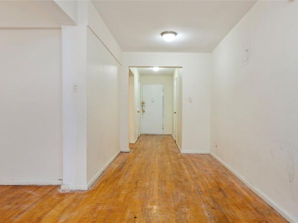 142-20 41 4C, Flushing NY 11355