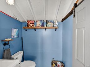 75 Head Of The Neck Road, Bellport NY 11713