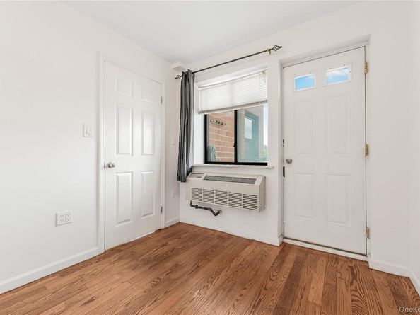 85-23 Broadway 7C, Elmhurst NY 11373