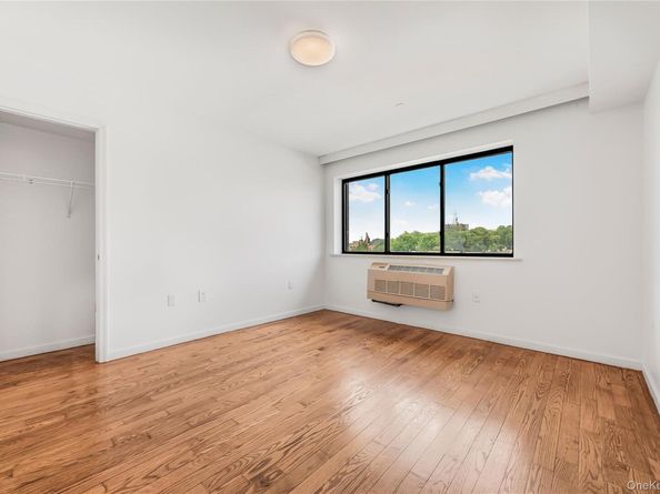 85-23 Broadway 7C, Elmhurst NY 11373