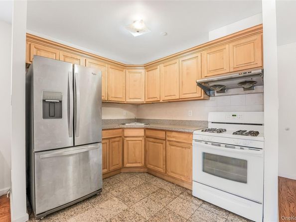 85-23 Broadway 7C, Elmhurst NY 11373