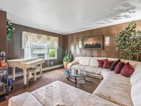 3 Lilly Court, Moriches NY 11955