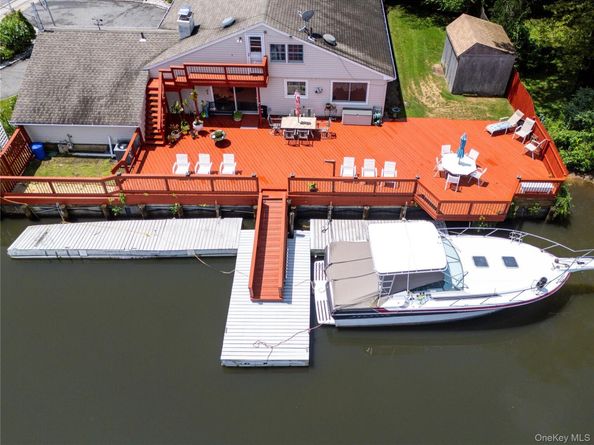 163 Mott Street, Oceanside NY 11572