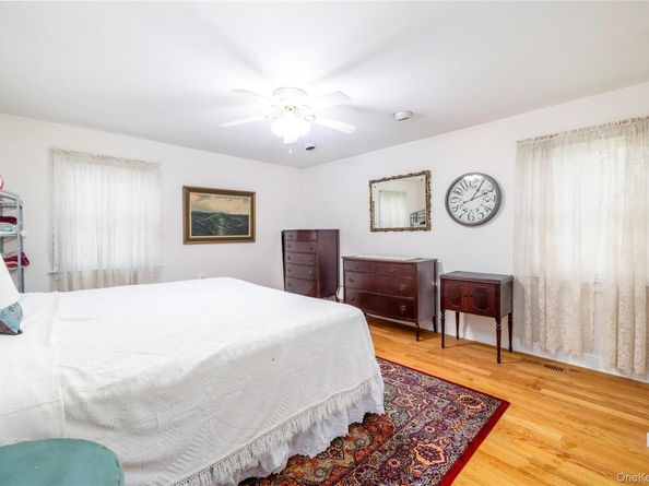 163 Mott Street, Oceanside NY 11572