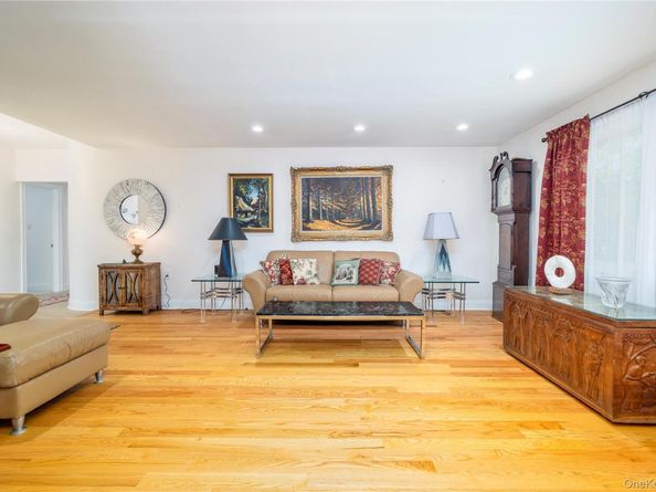 163 Mott Street, Oceanside NY 11572