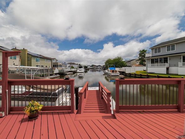 163 Mott Street, Oceanside NY 11572