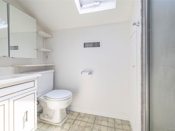 163 Mott Street, Oceanside NY 11572