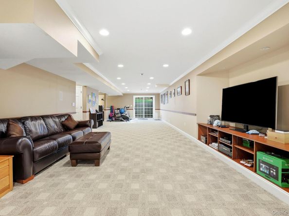 4 Fairview Court, Cross River NY 10518