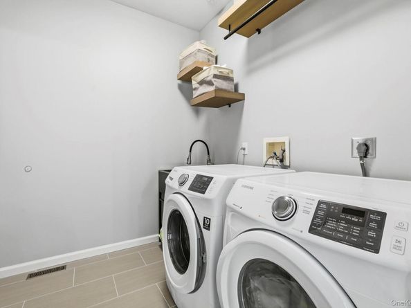 4 Fairview Court, Cross River NY 10518