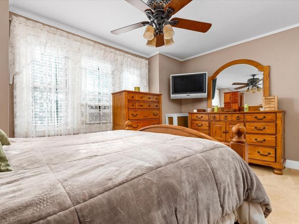 78-33 64th Street, Glendale NY 11385