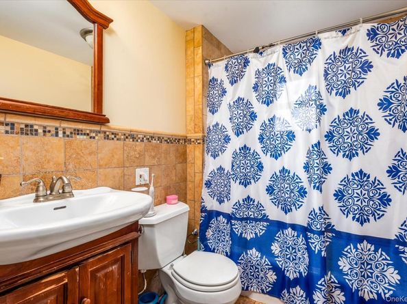 118 Carver Terrace, Yonkers NY 10710